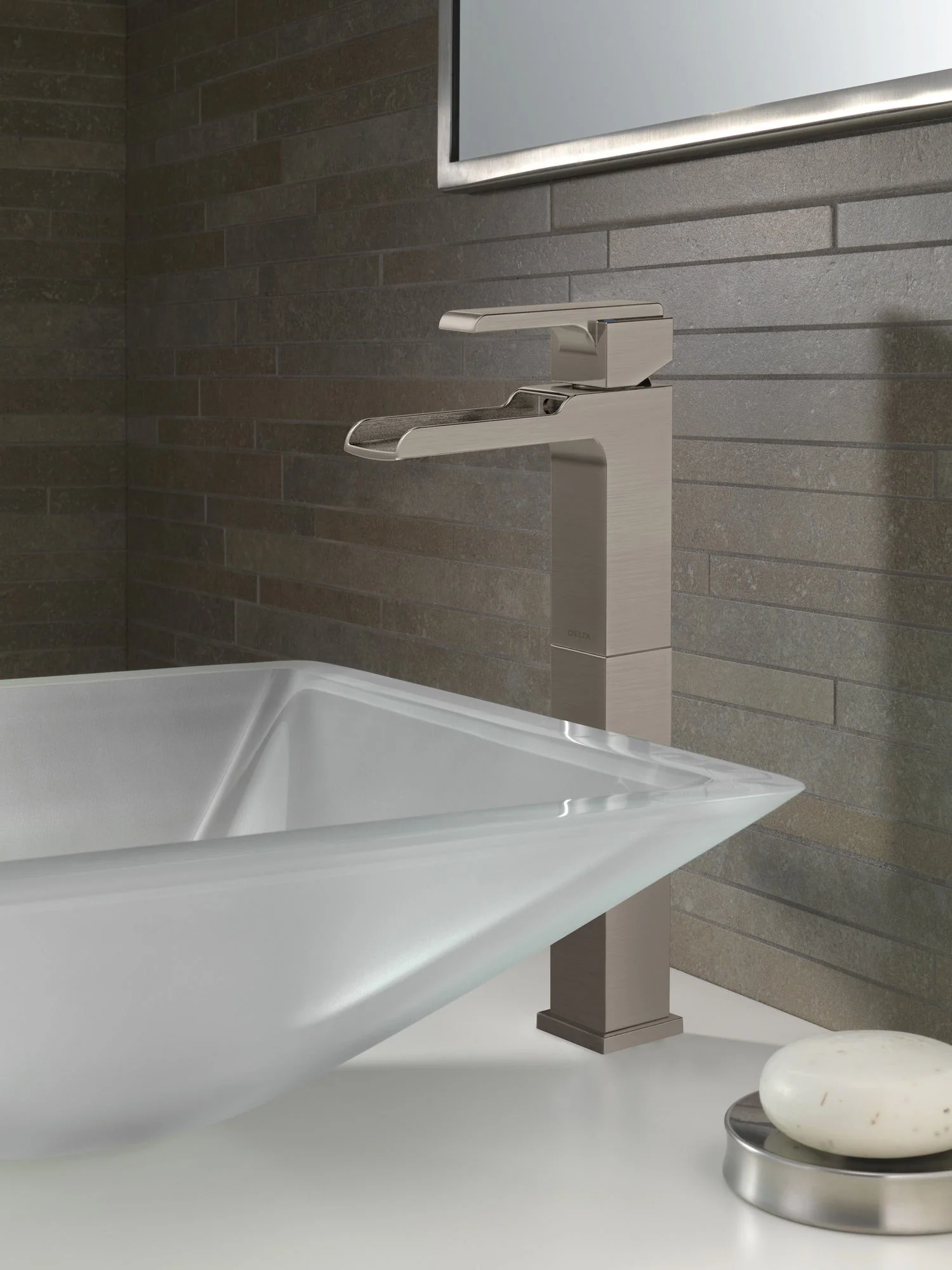 Delta Ara:768LF Single Handle Vessel Channel Bathroom Faucet - Image 8