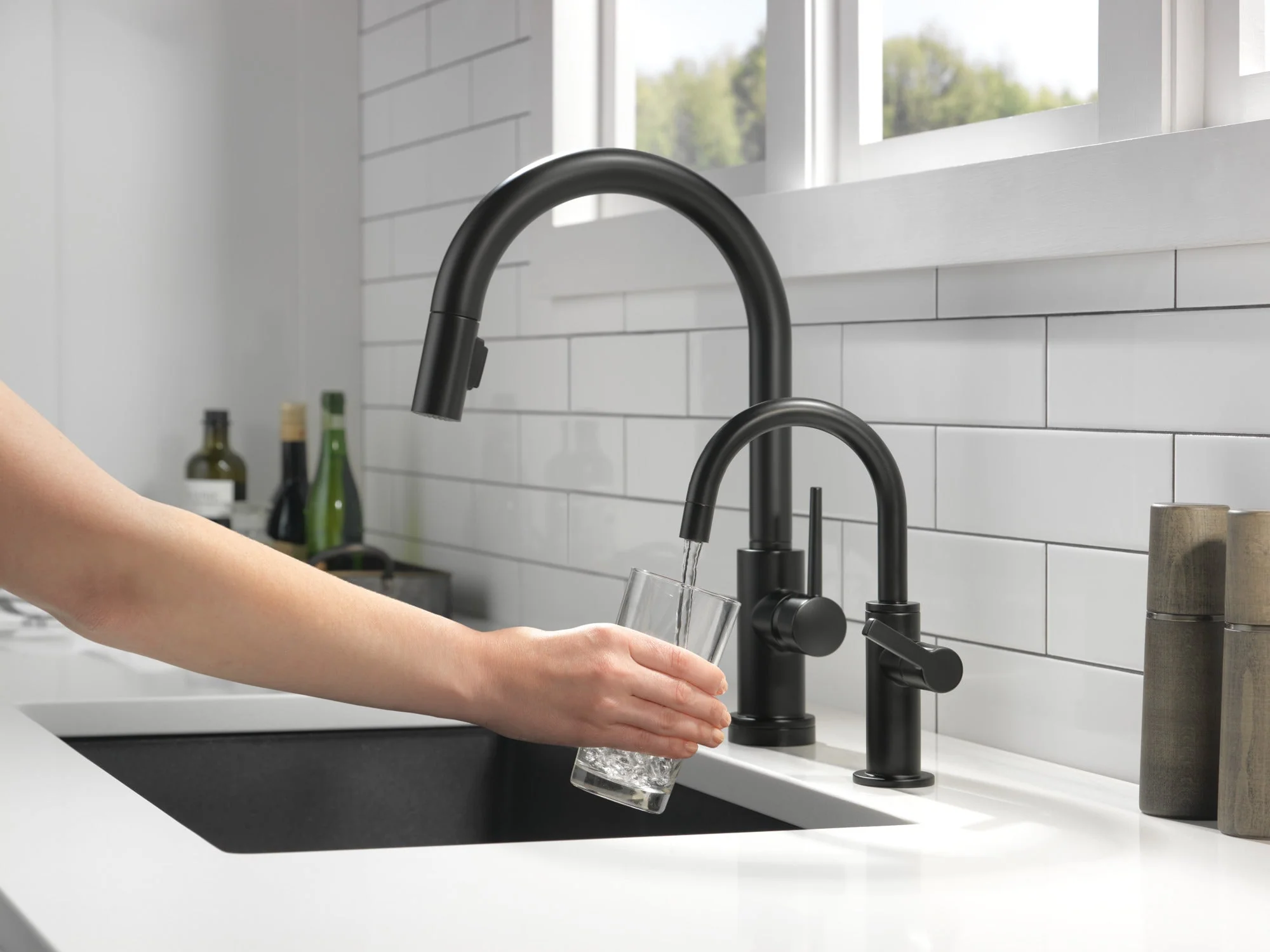 Delta Other: Contemporary Round Beverage Faucet - Image 14