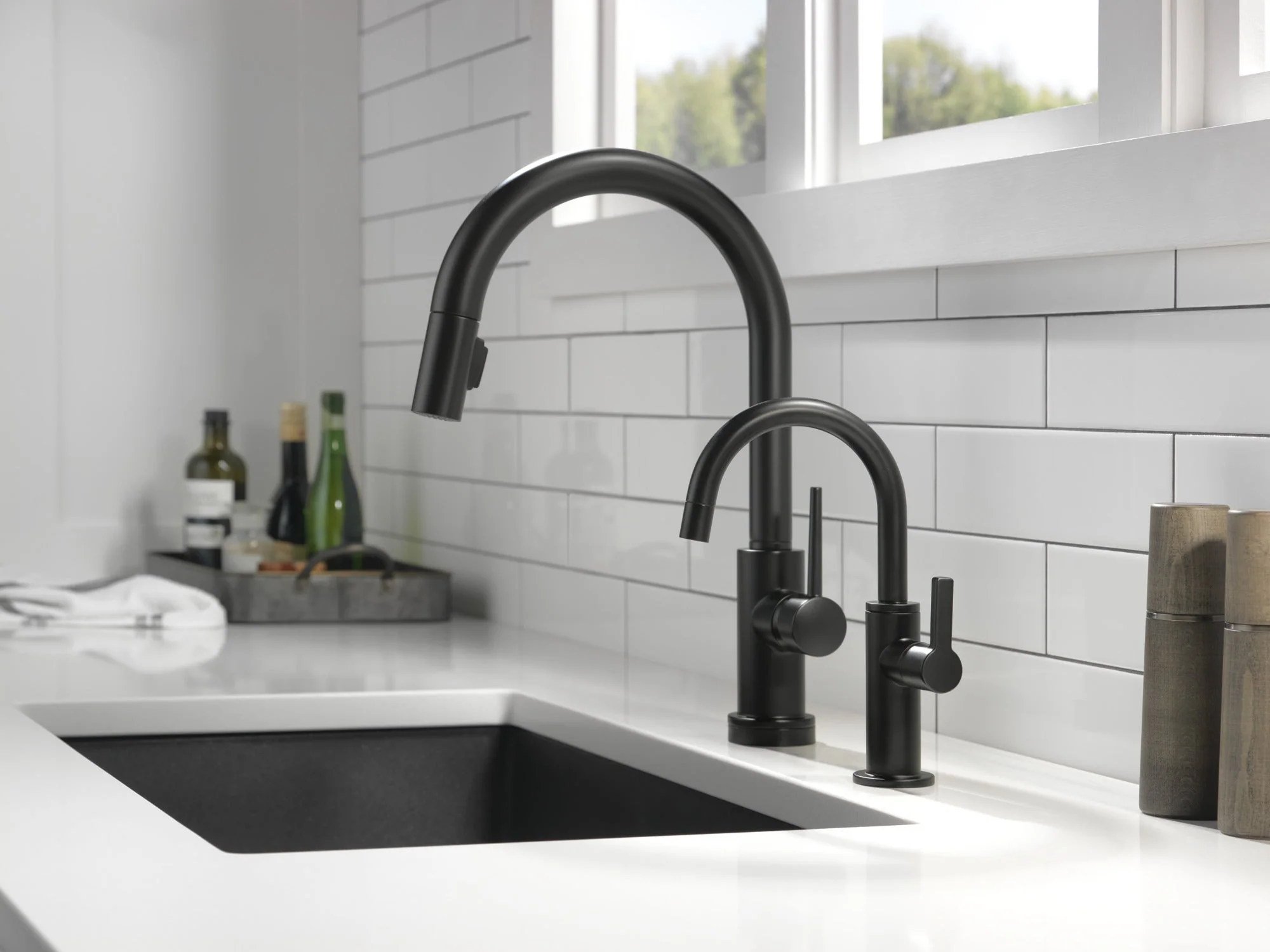 Delta Other: Contemporary Round Beverage Faucet - Image 16