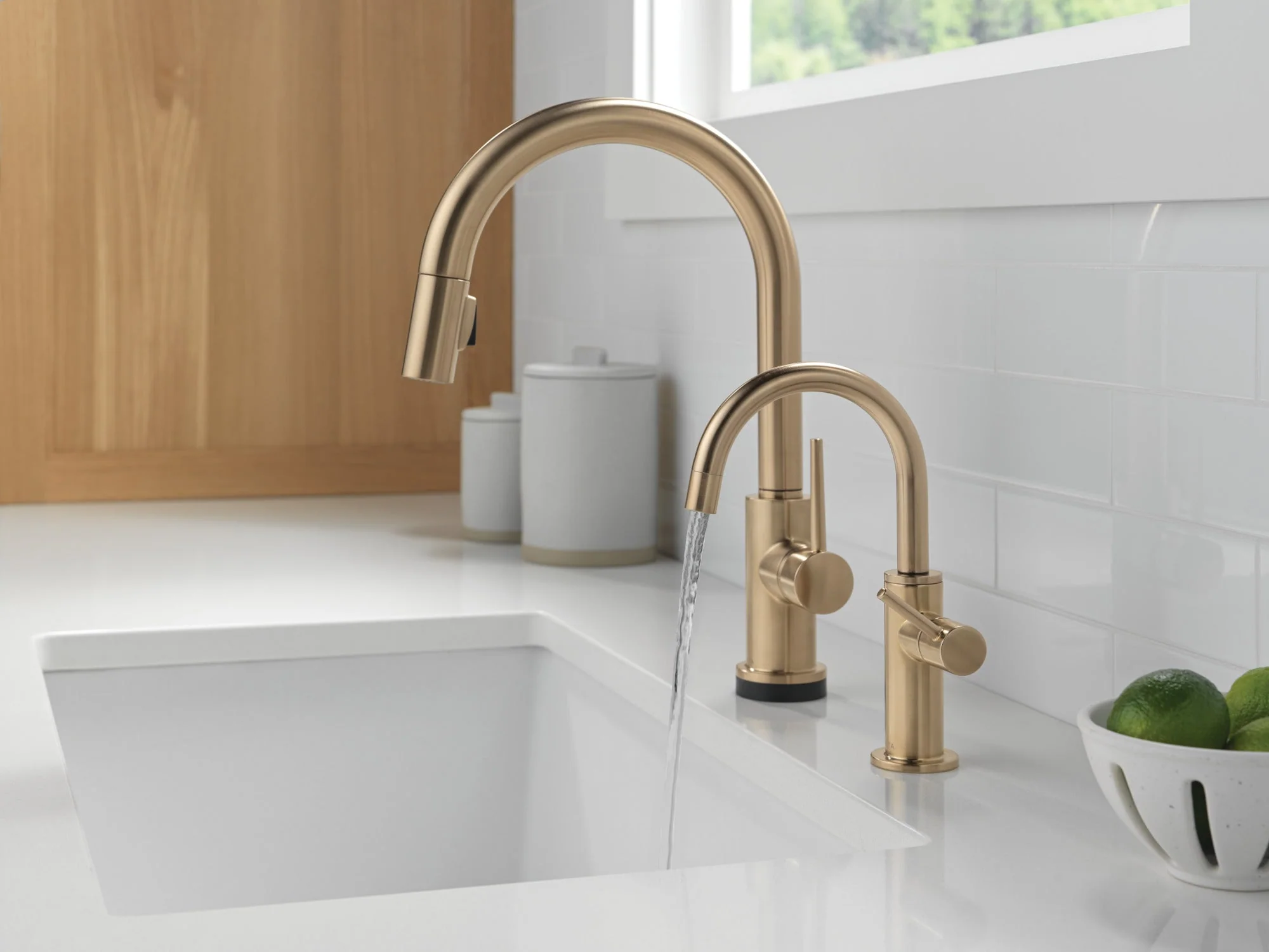Delta Other: Contemporary Round Beverage Faucet - Image 18