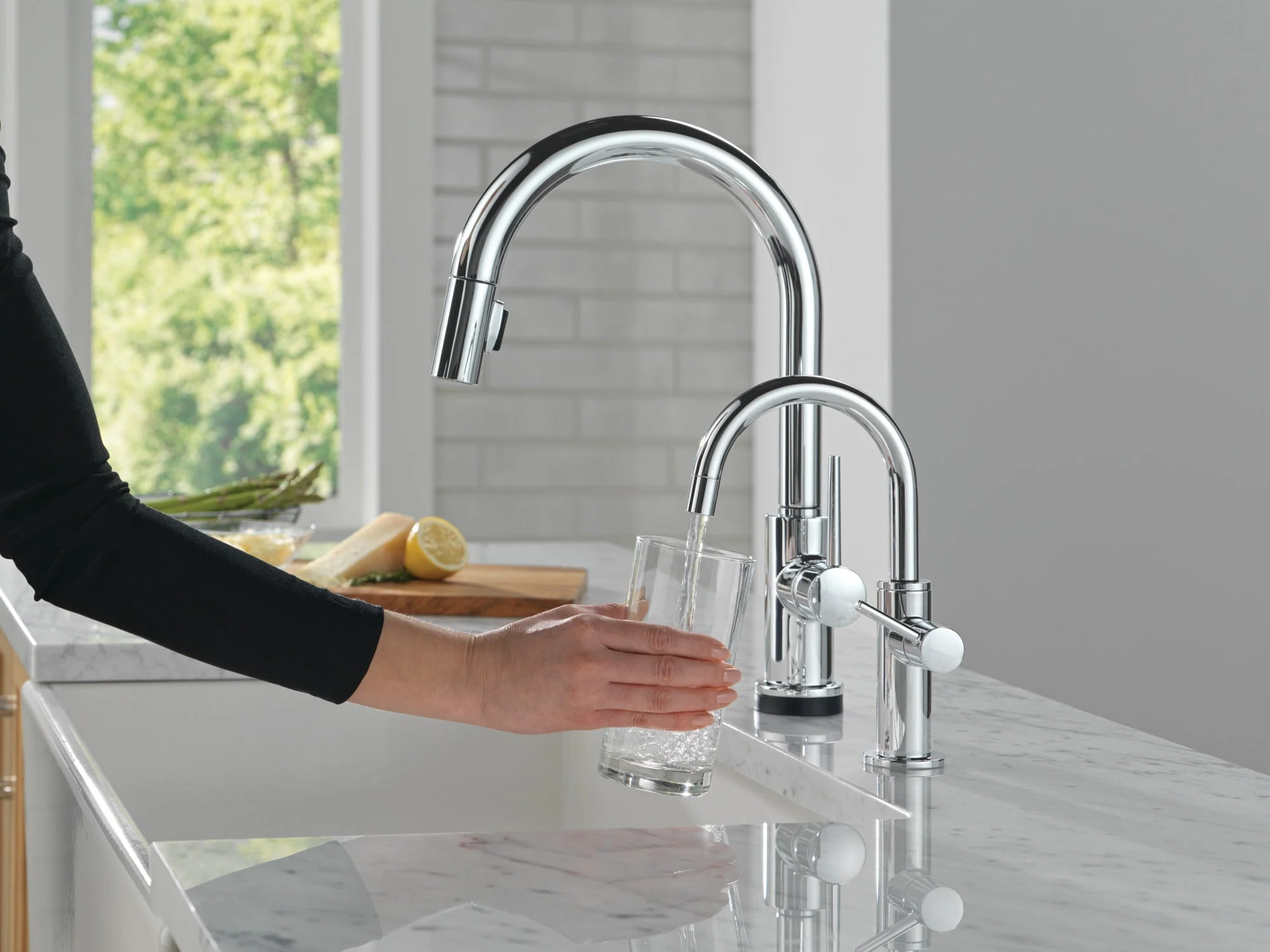 Delta Other: Contemporary Round Beverage Faucet - Image 25