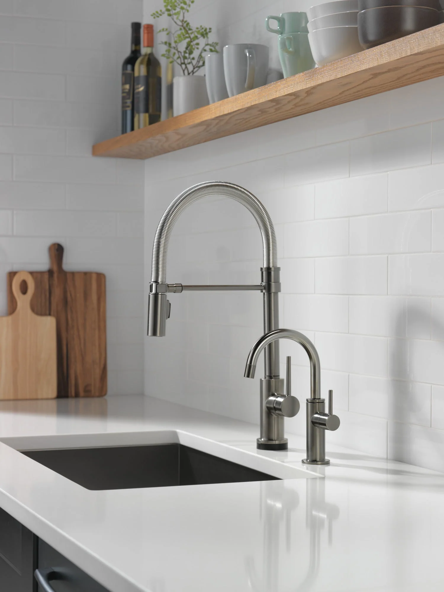 Delta Other: Contemporary Round Beverage Faucet - Image 28