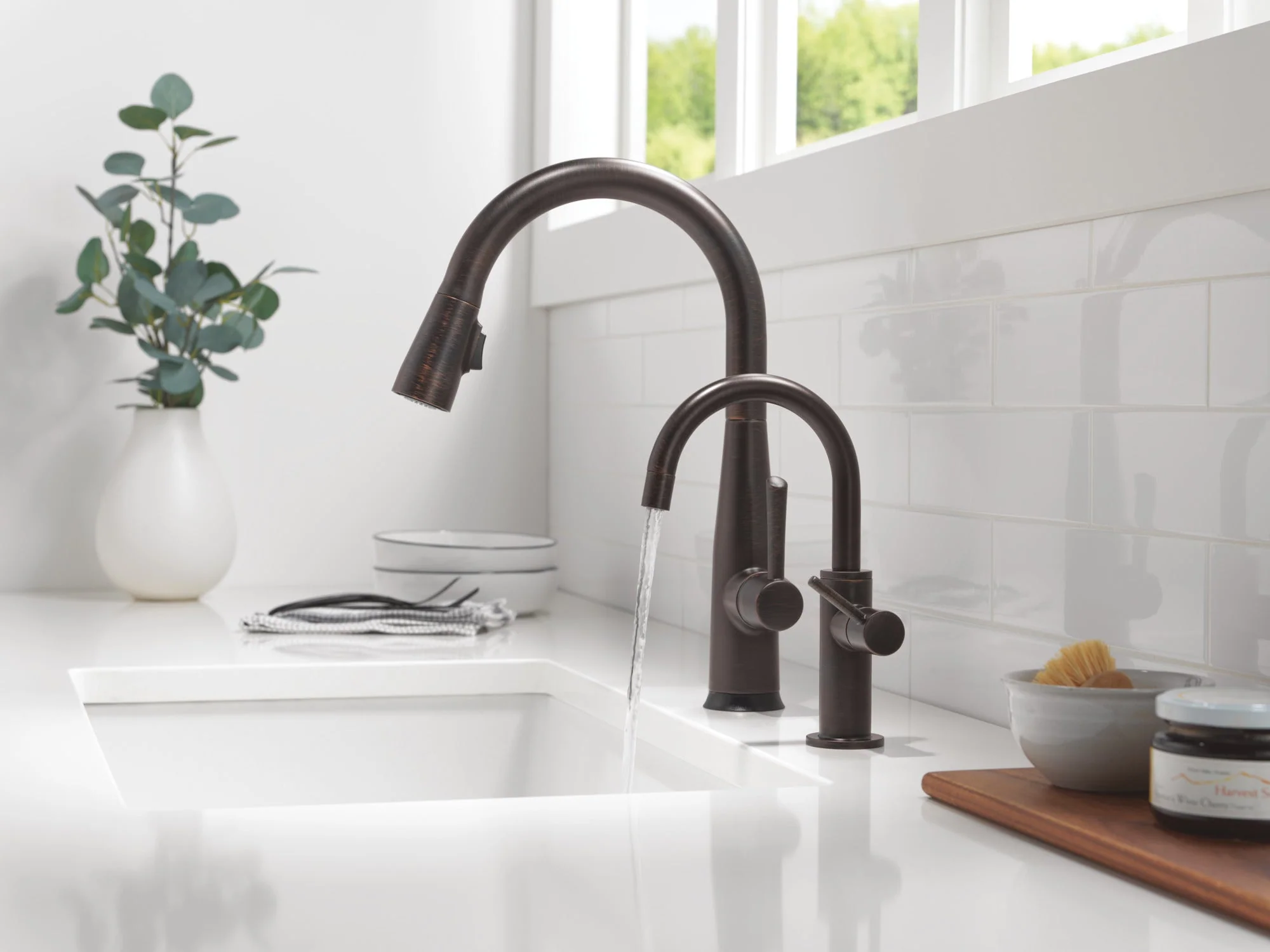 Delta Other: Contemporary Round Beverage Faucet - Image 35