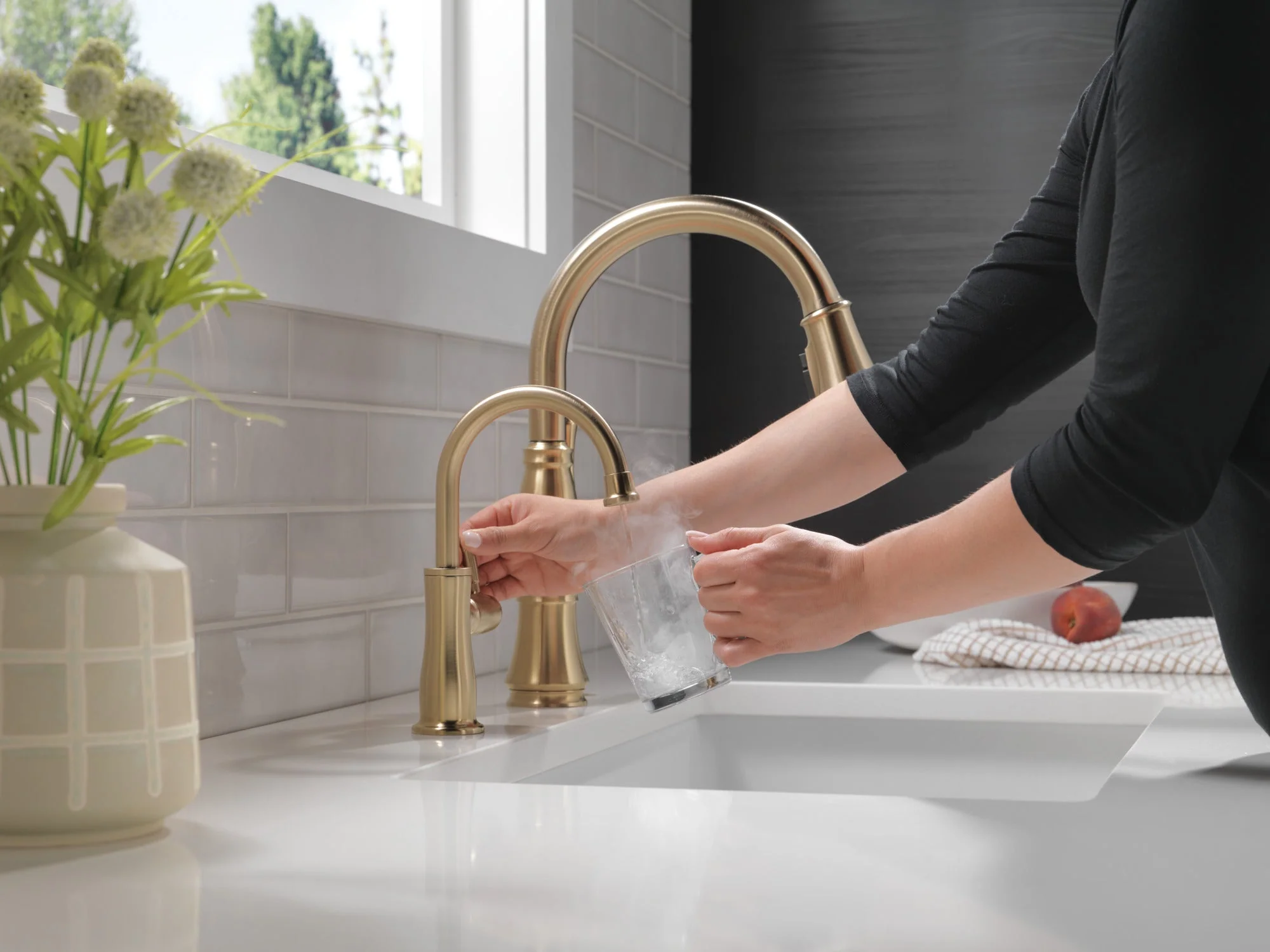 Delta Traditional Instant Hot Water Dispenser - Image 13
