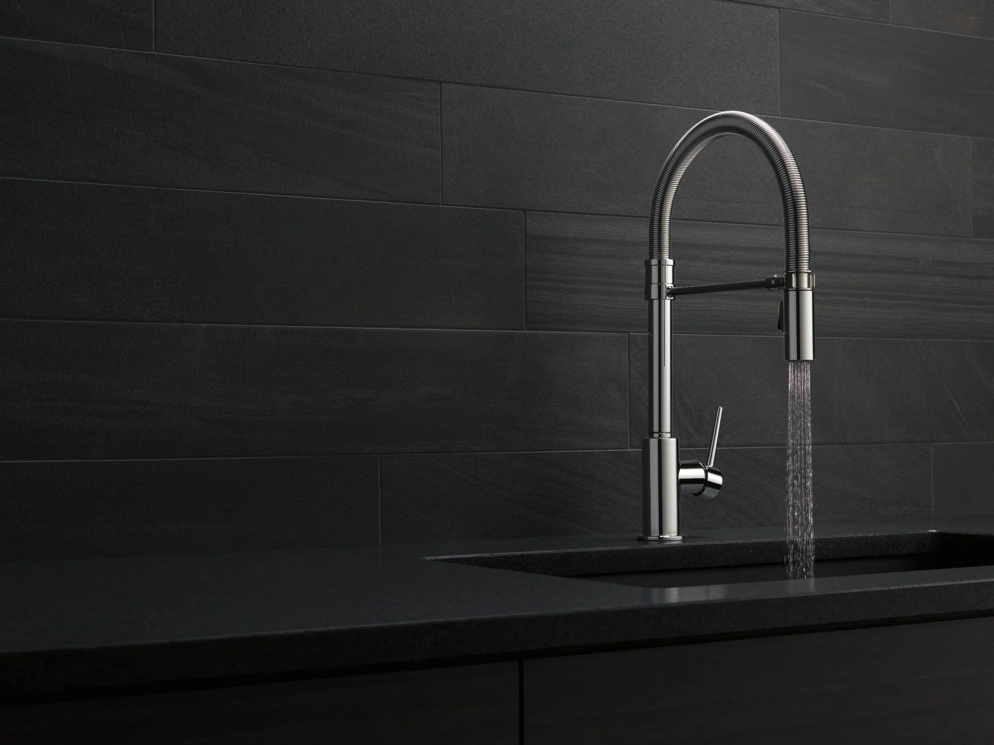 Delta Trinsic:9659 Single-Handle Pull-Down Spring Kitchen Faucet - Image 9