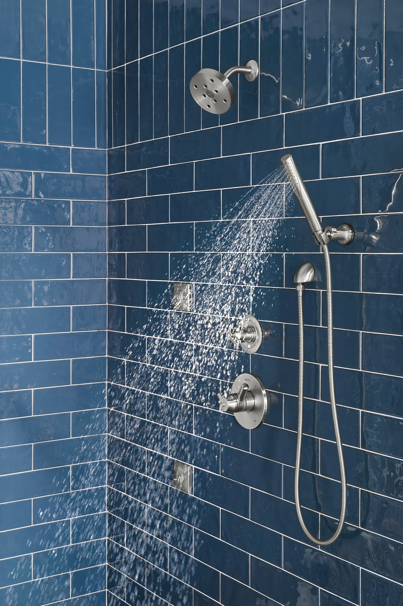 Delta Trinsic:T17259 Monitor 17 Series H2OKinetic Shower Trim - Image 14